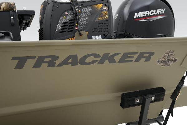 2024 Tracker Grizzly 2072 CC Sportsman - 45