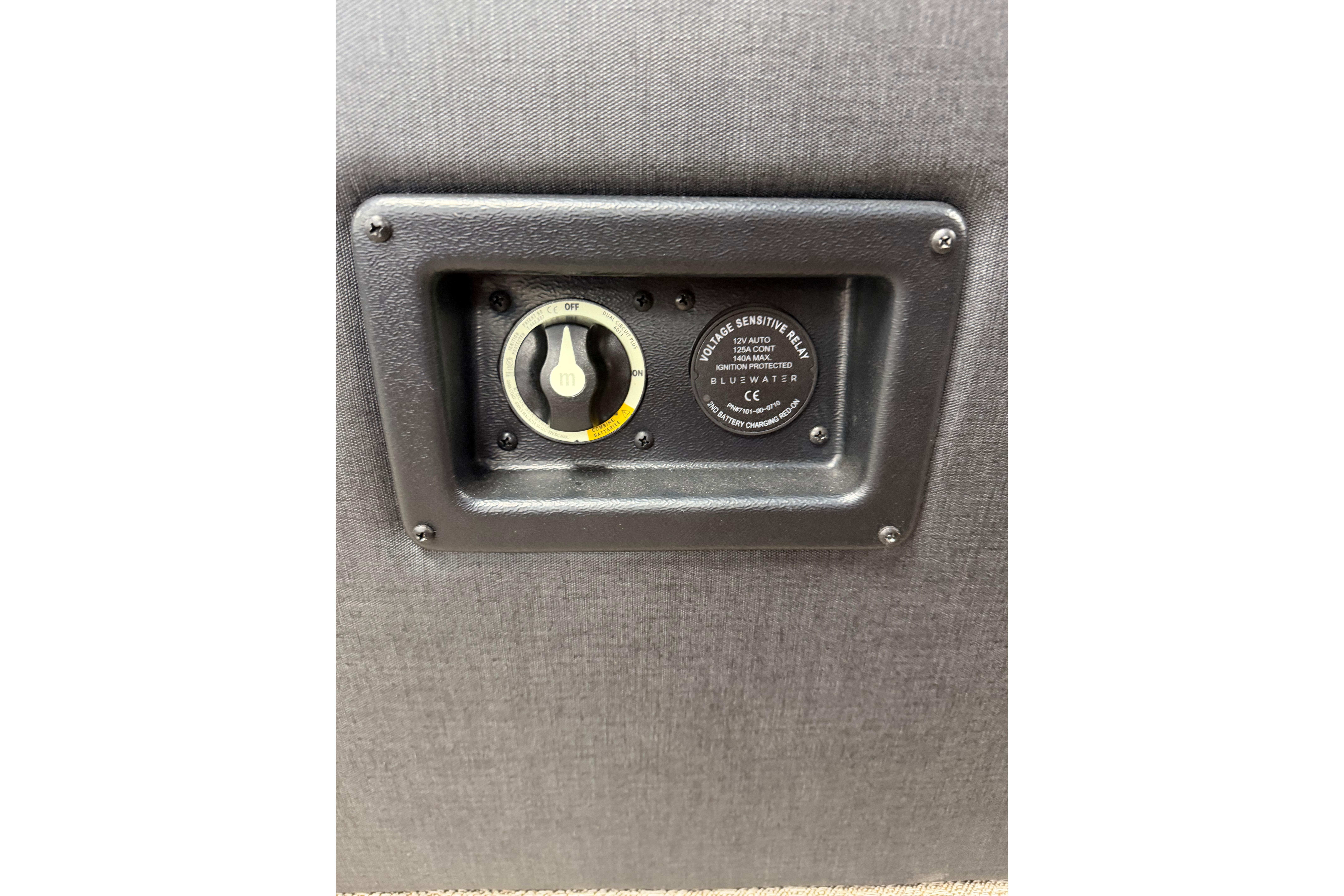 Control panel of Evotti 523CS 2026 with voltage sensitive relay and switch.