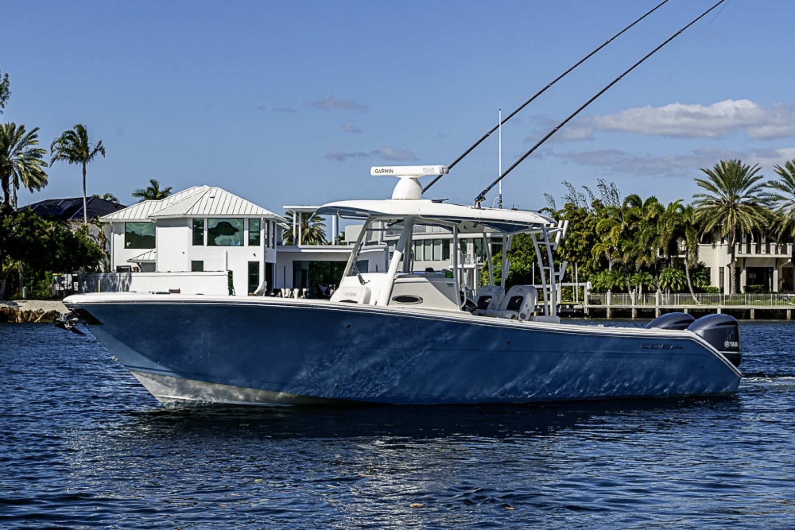 2021 Cobia 320 CC - Image 27