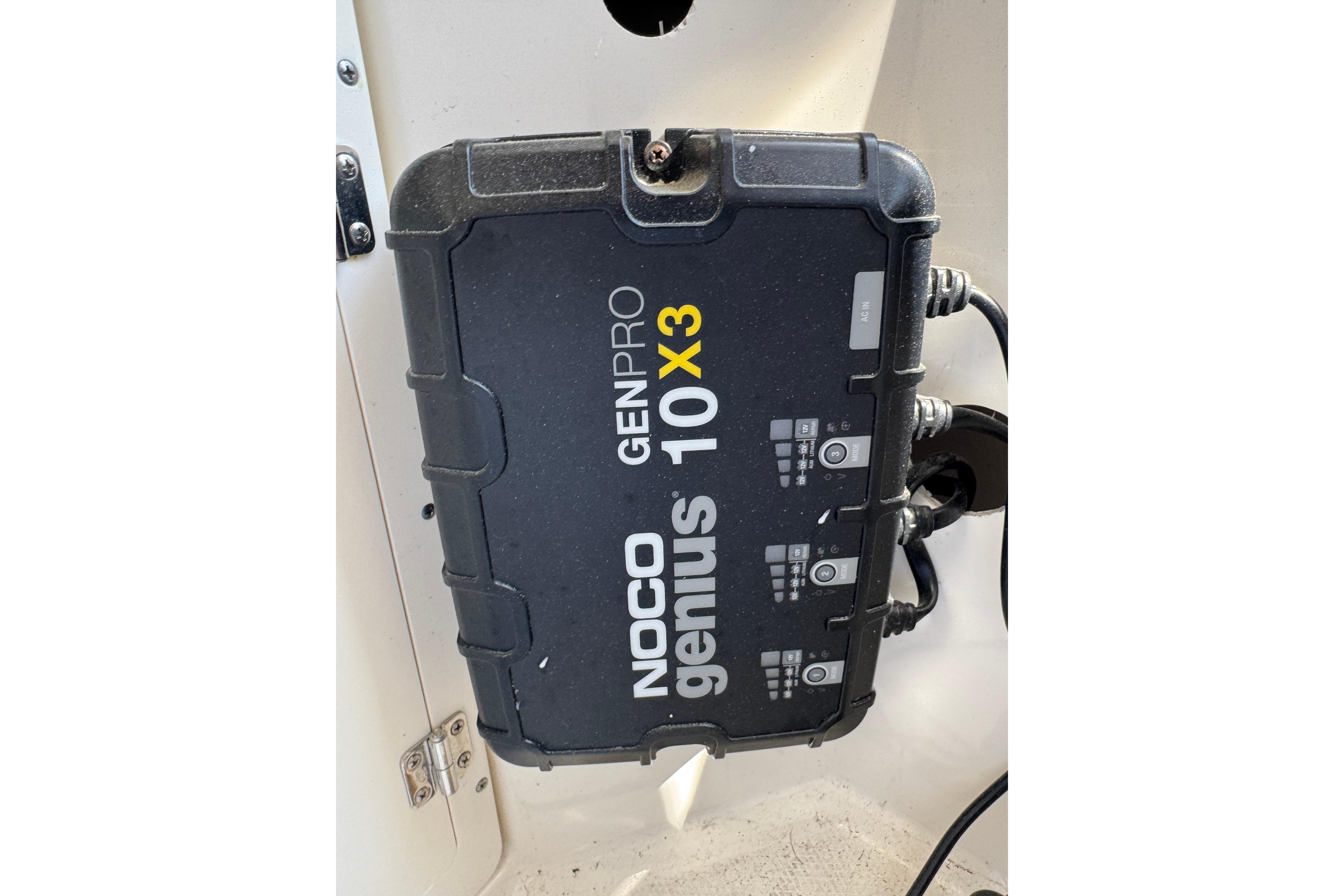 NOCO Genius GENPRO 10x3 charger installed on a 2014 Boston Whaler 250 Outrage boat.