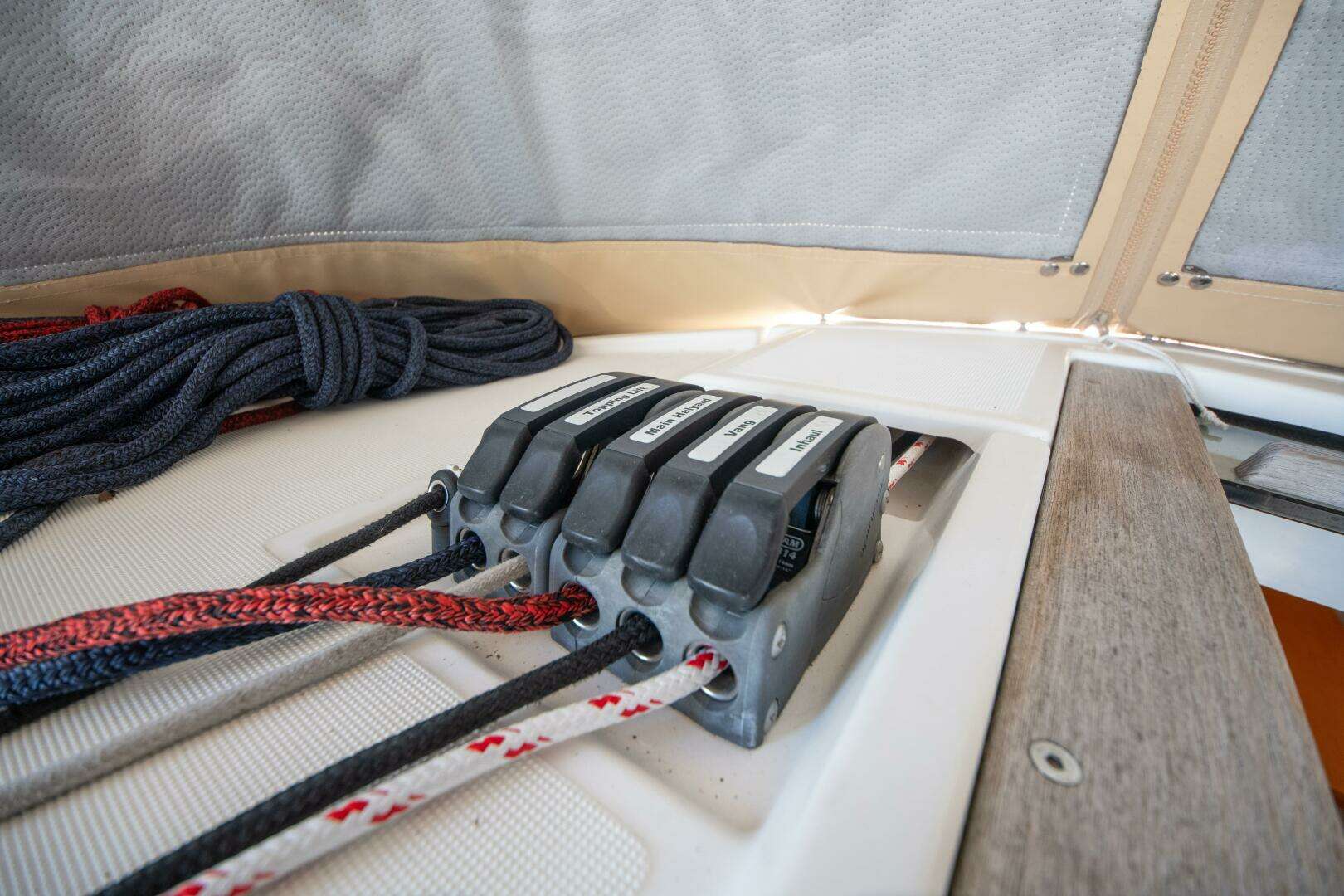 2016 Jeanneau 439 - Image 86