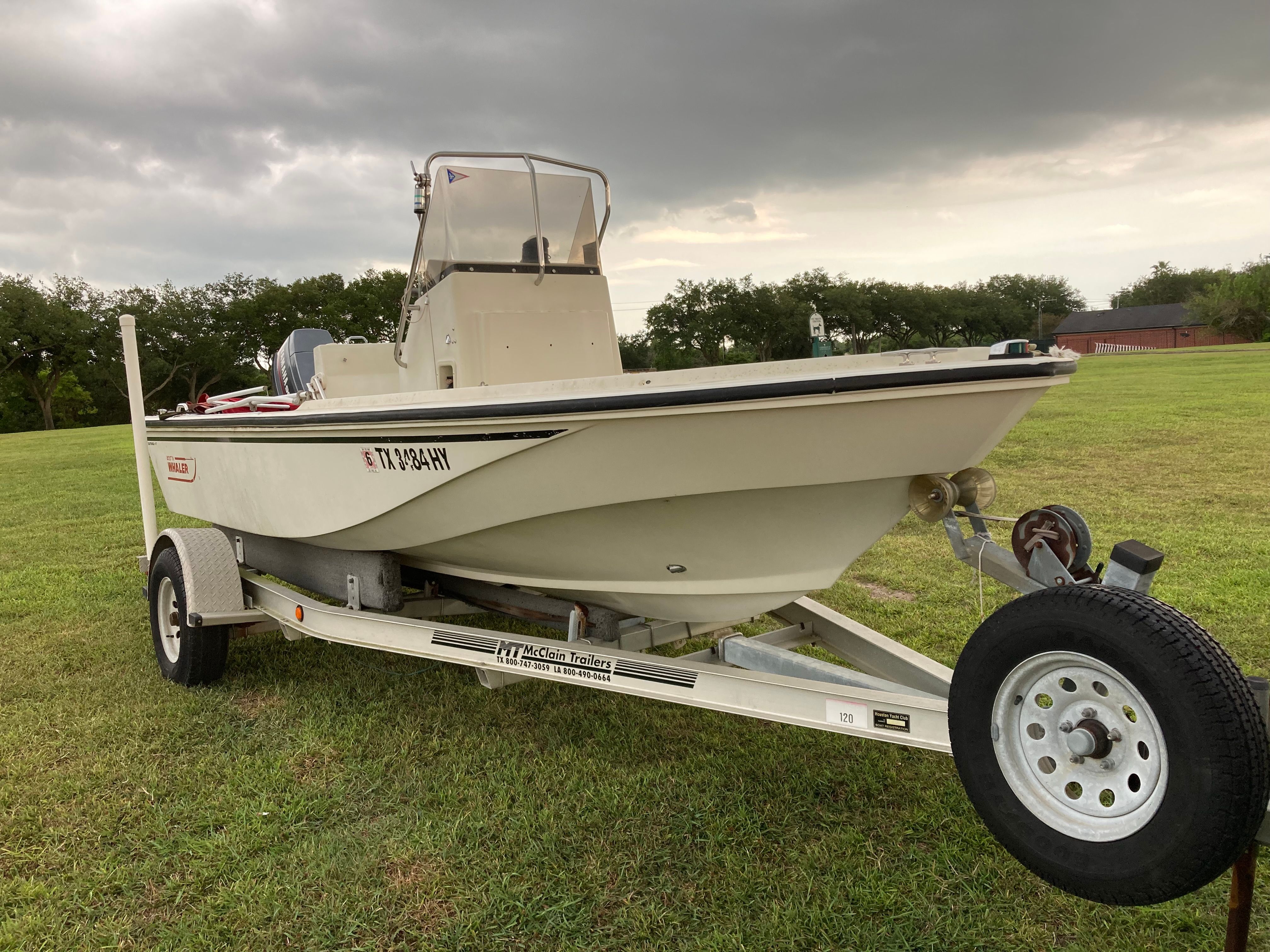 1990 Boston Whaler Outrage - 2