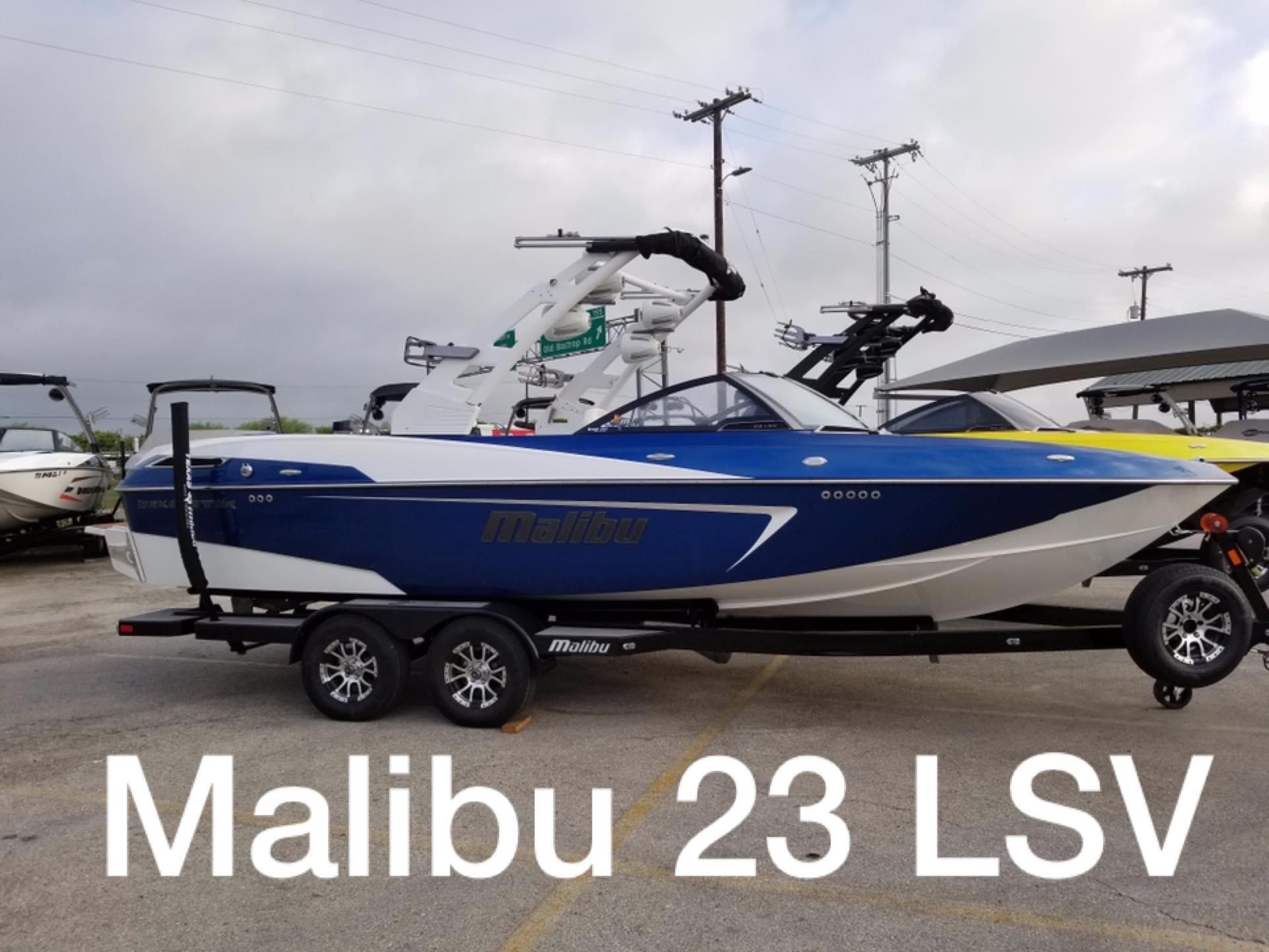 2017 Malibu Wakesetter 23 LSV - 2