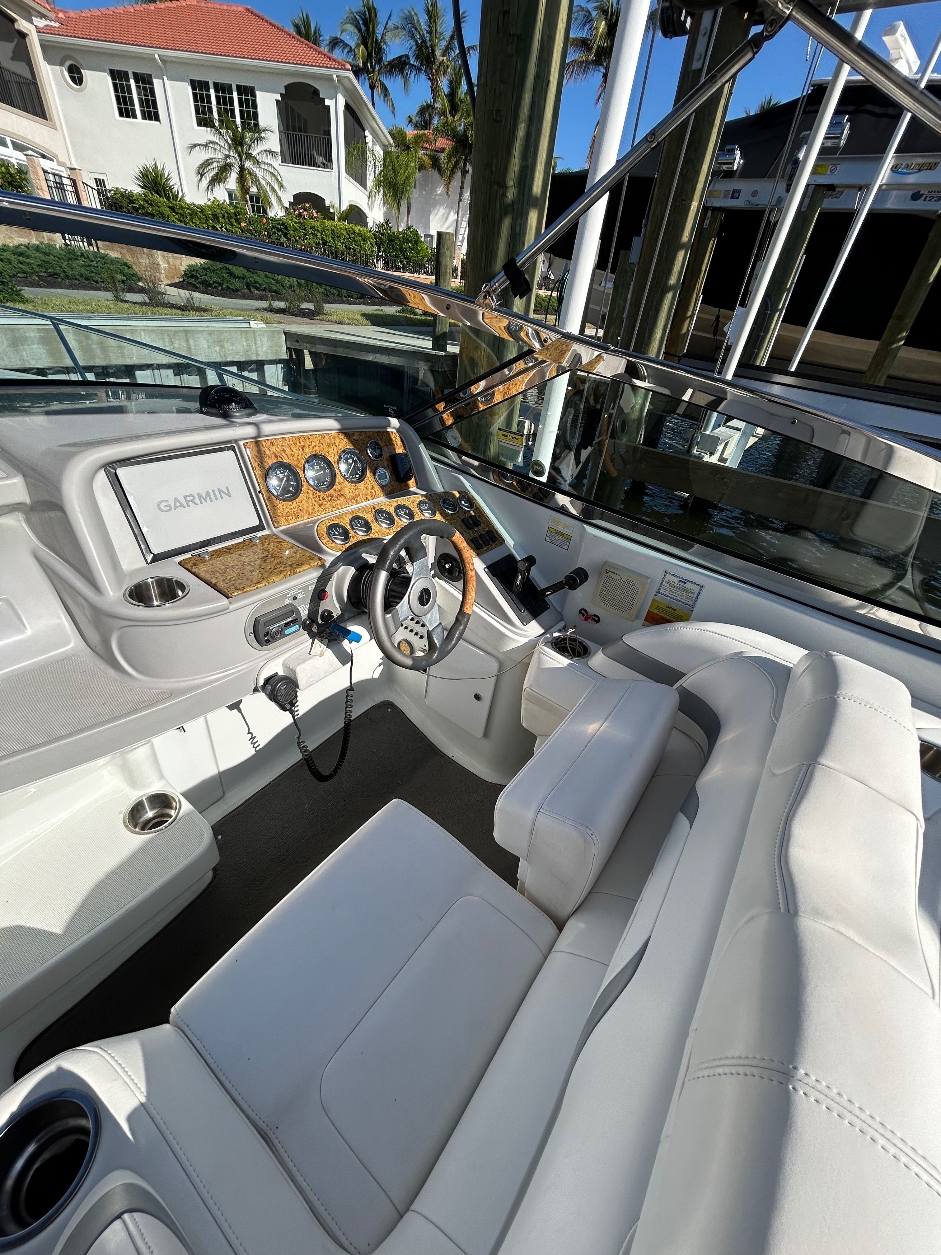 2007 Formula 330 Sun Sport - 5