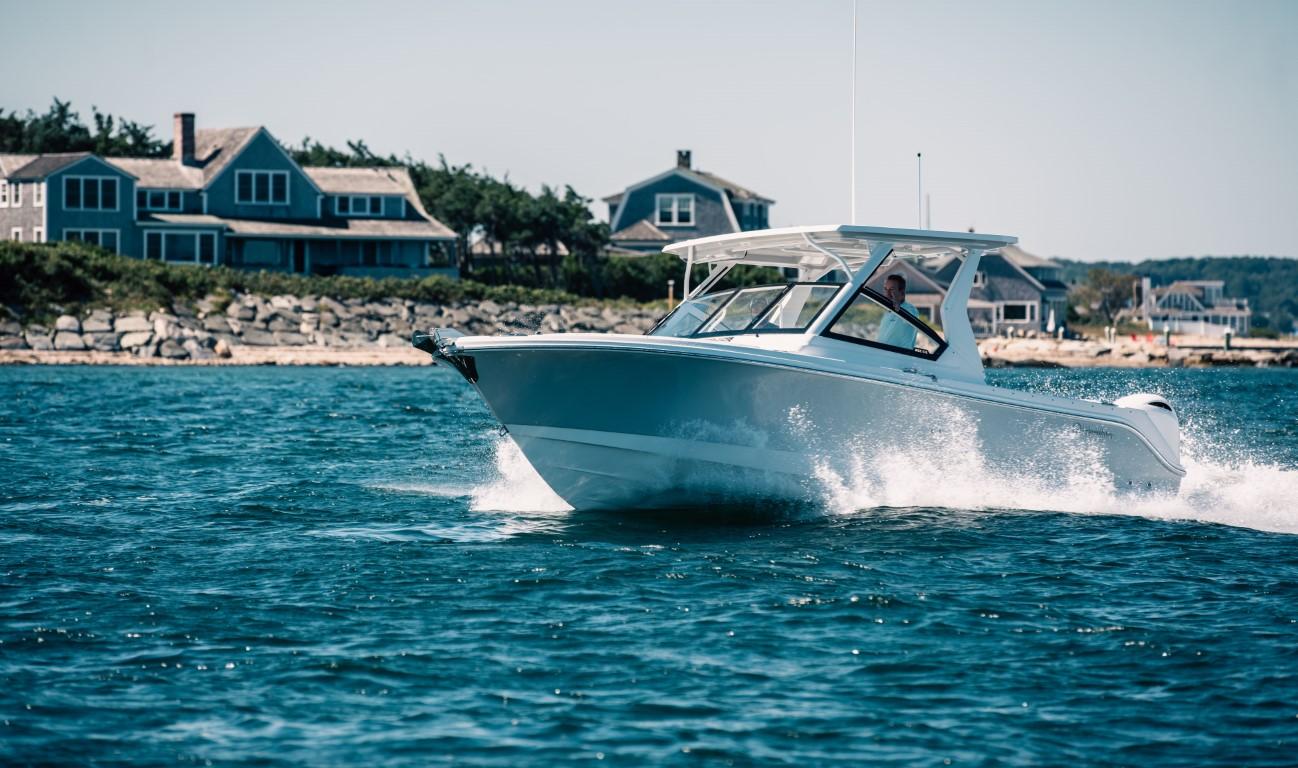 2026 Edgewater 262CX Crossover