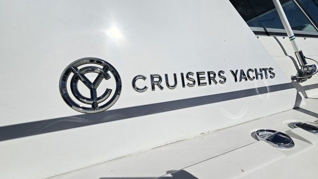 1995 Cruisers Yachts 3775 Esprit - 36