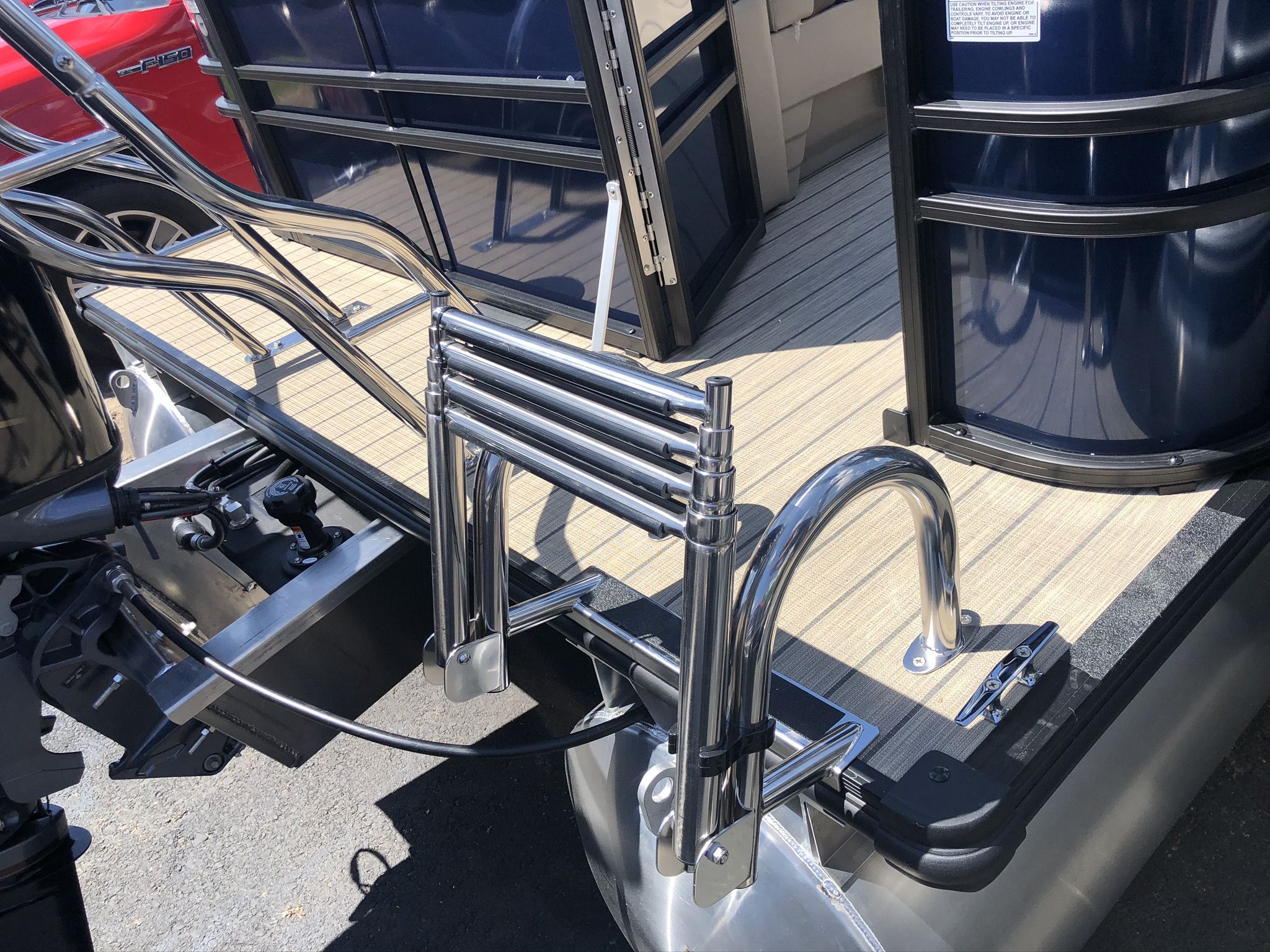 2026 Sylvan Mirage 8520 Cruise - 21