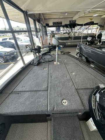 2026 Lund 1875 Pro-V Bass XS - 3