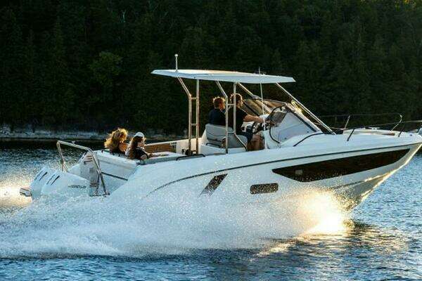 2025 Beneteau Flyer 9 SunDeck