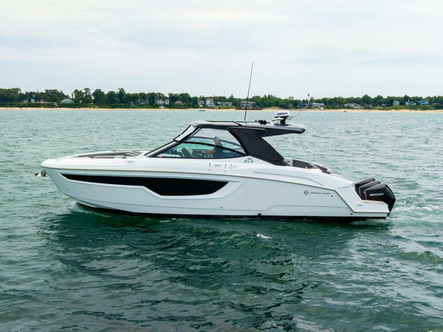 2021 Cruisers Yachts — - Image 12