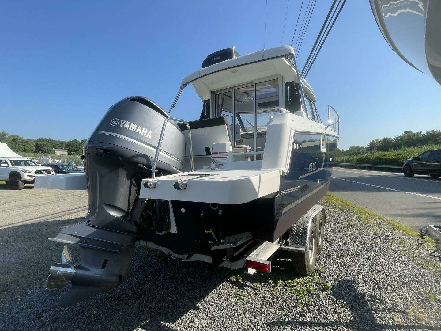 2022 Jeanneau NC 795 S2 - Image 7