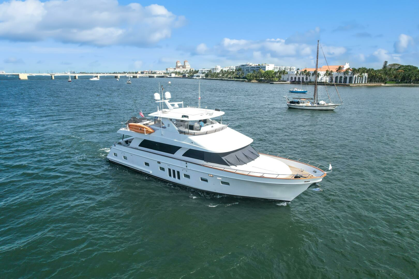 2010 Ocean Alexander 83 - Image 11
