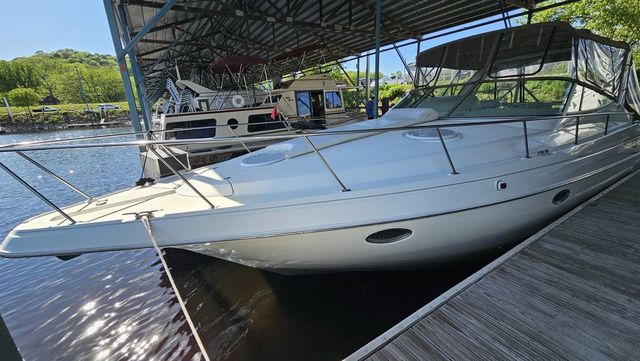 1996 Cruisers Yachts 3570 Esprit - 3