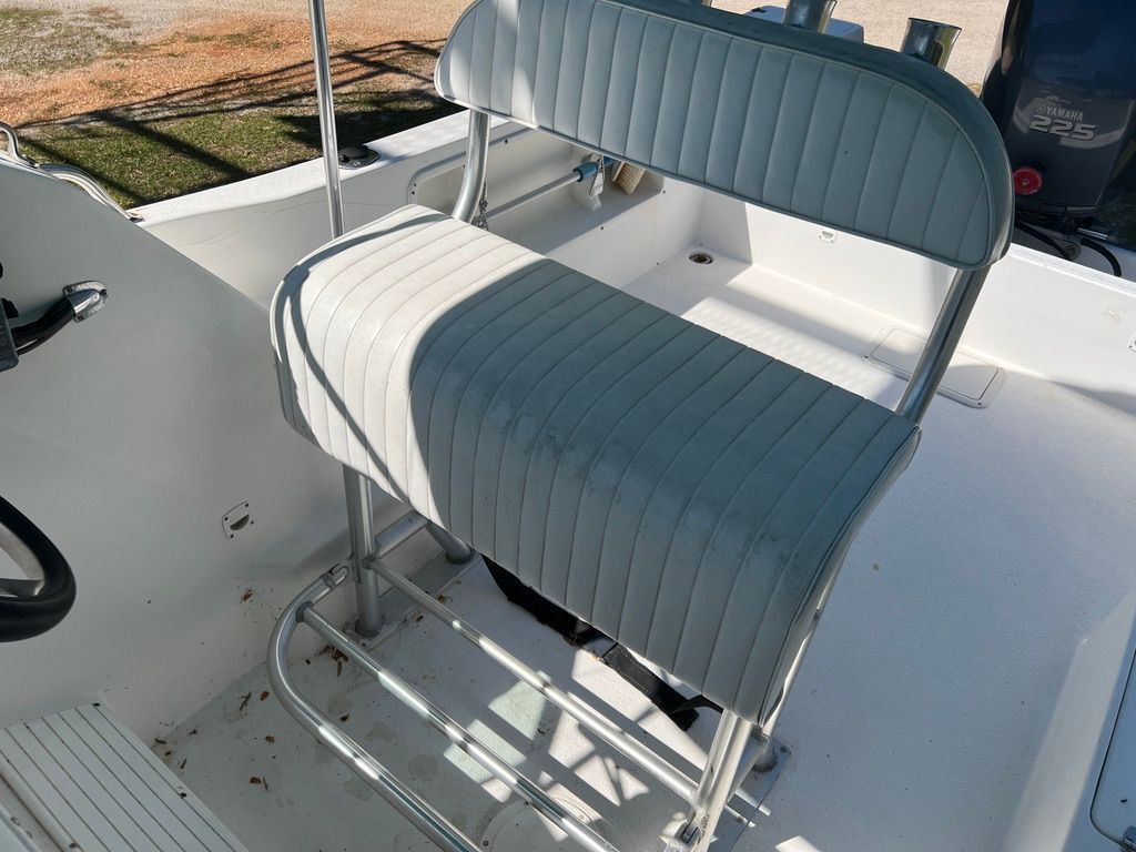 1996 Offshore Yachts Cuddy Cabin - 12