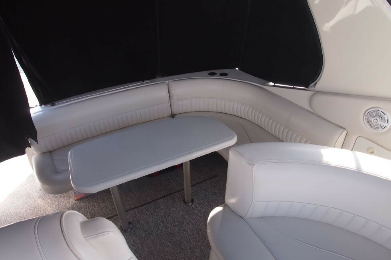 2002 Cruisers Yachts 3572 - Image 10