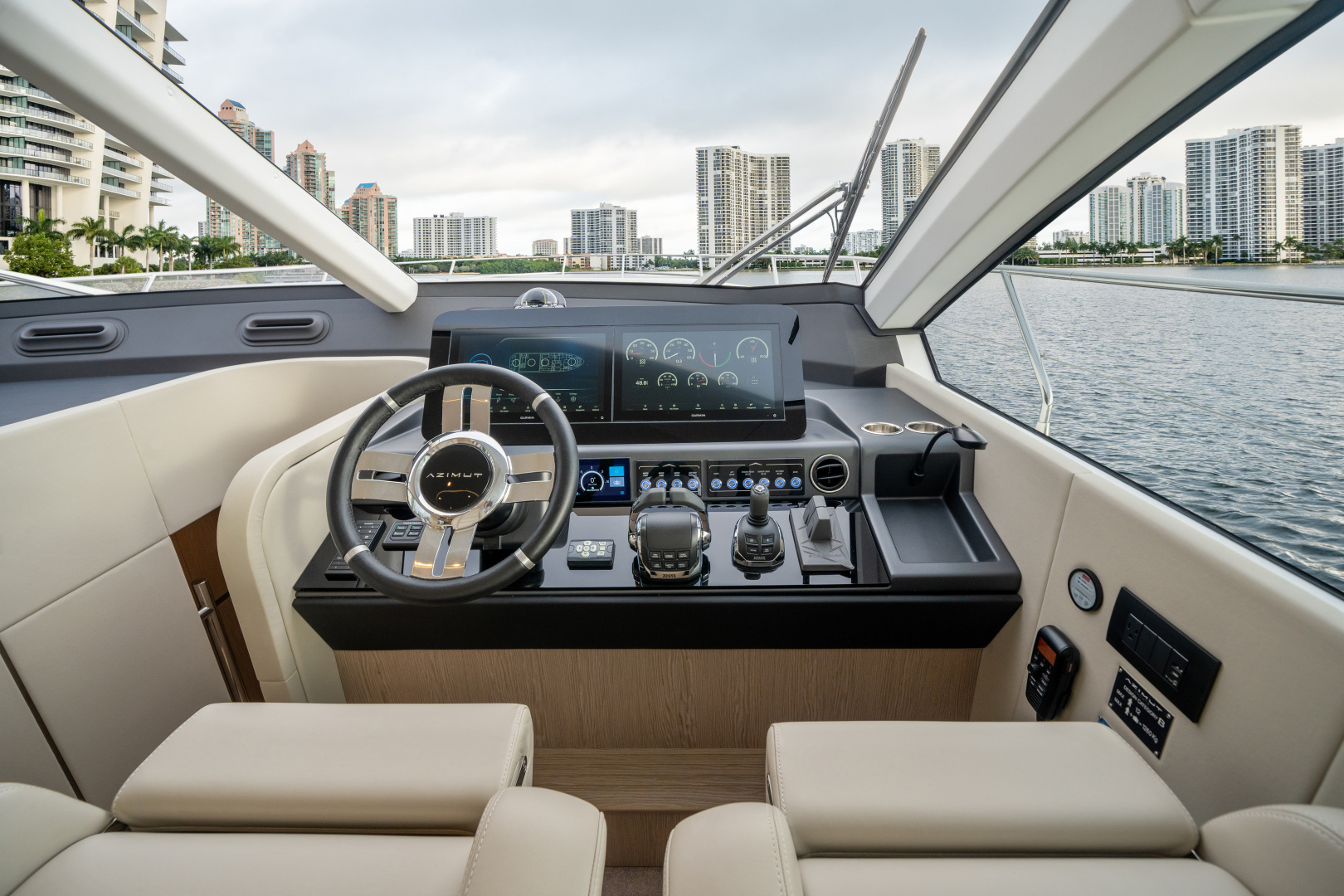 2023 Azimut 53 FLY - Image 32