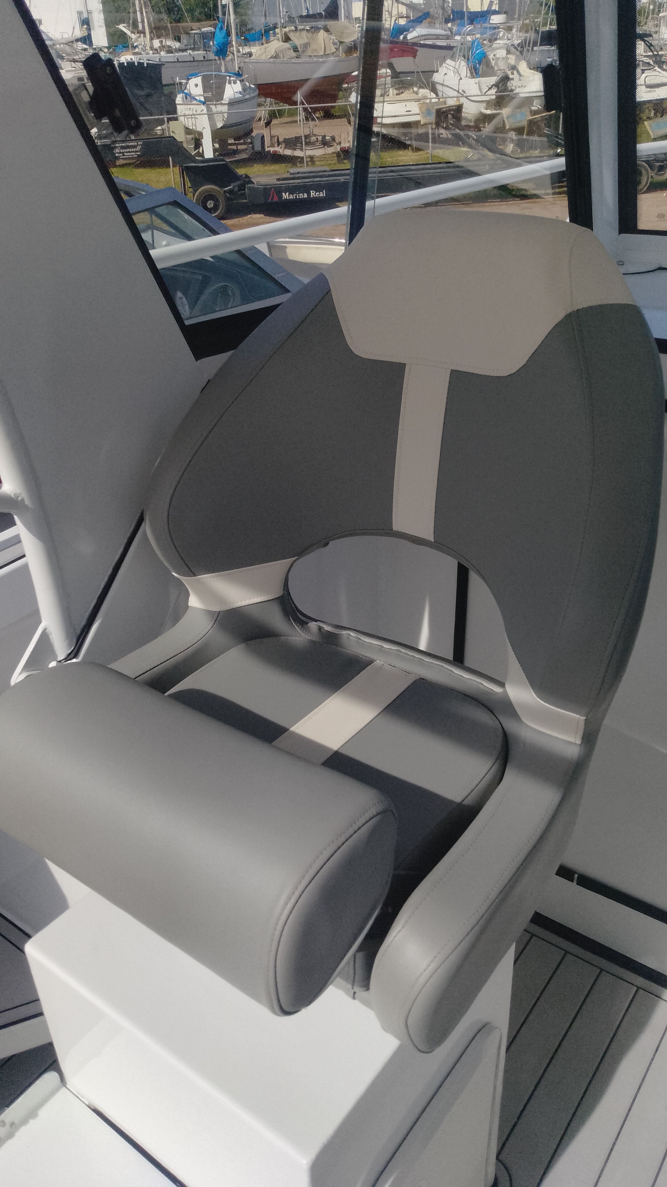 Modern seat in Gospel Boat 7.5M, year 2024.