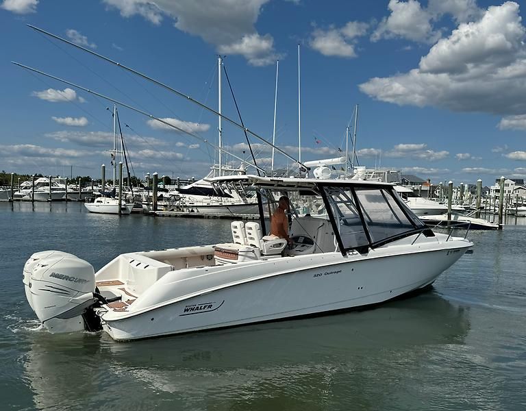 2006 Boston Whaler 32 Outrage Cuddy - 24