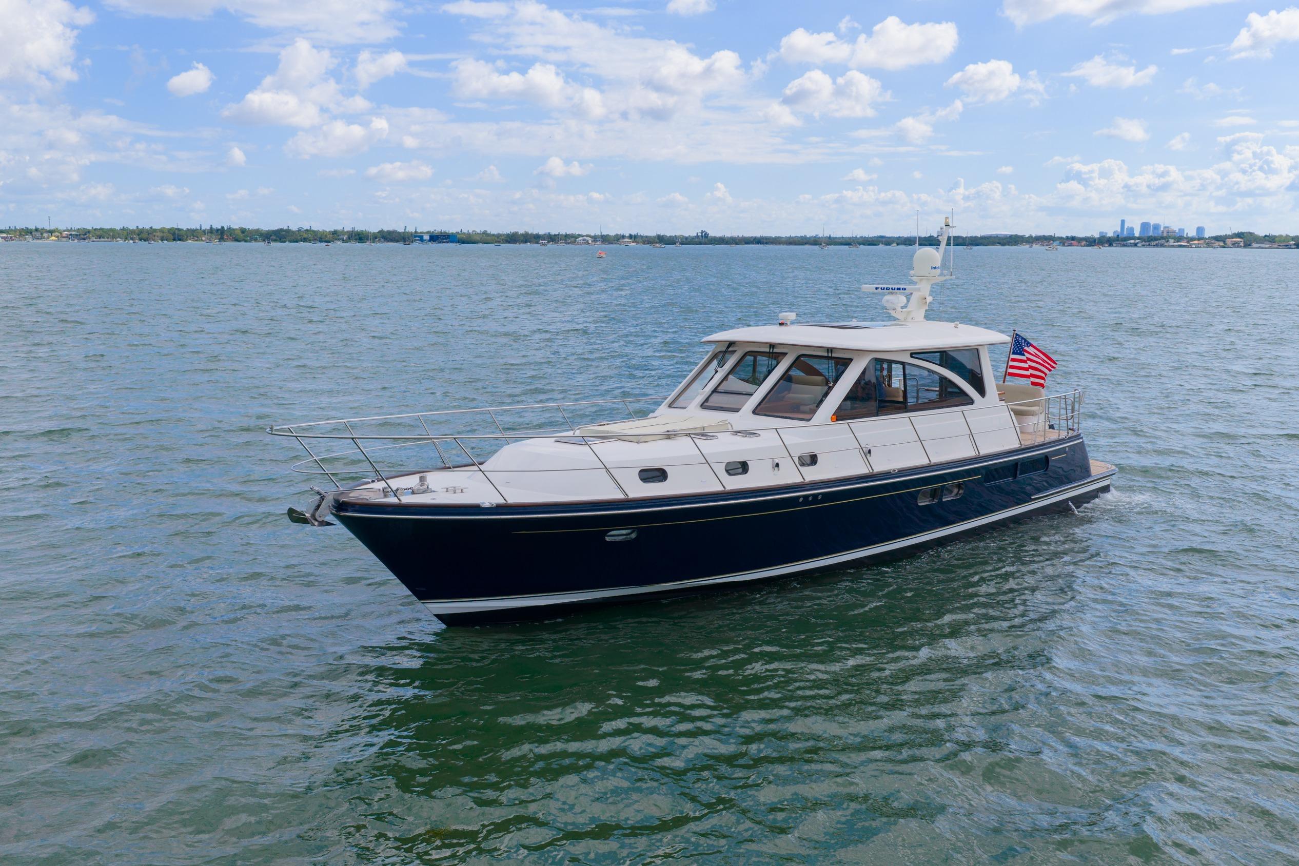 2011 Hunt Yachts Hunt 52