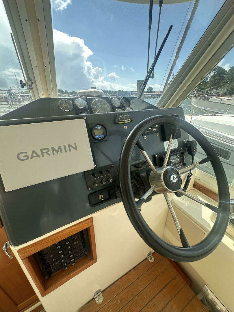1996 Albin 31 Tournament Express - Image 17