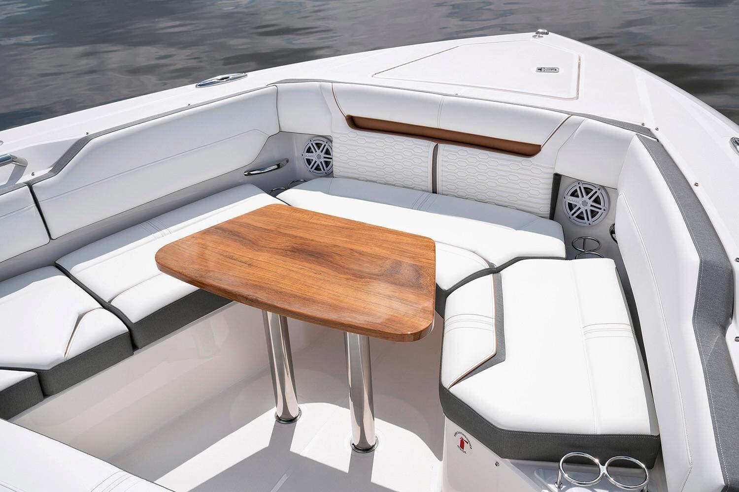 2026 Tiara Yachts 43LS - 7
