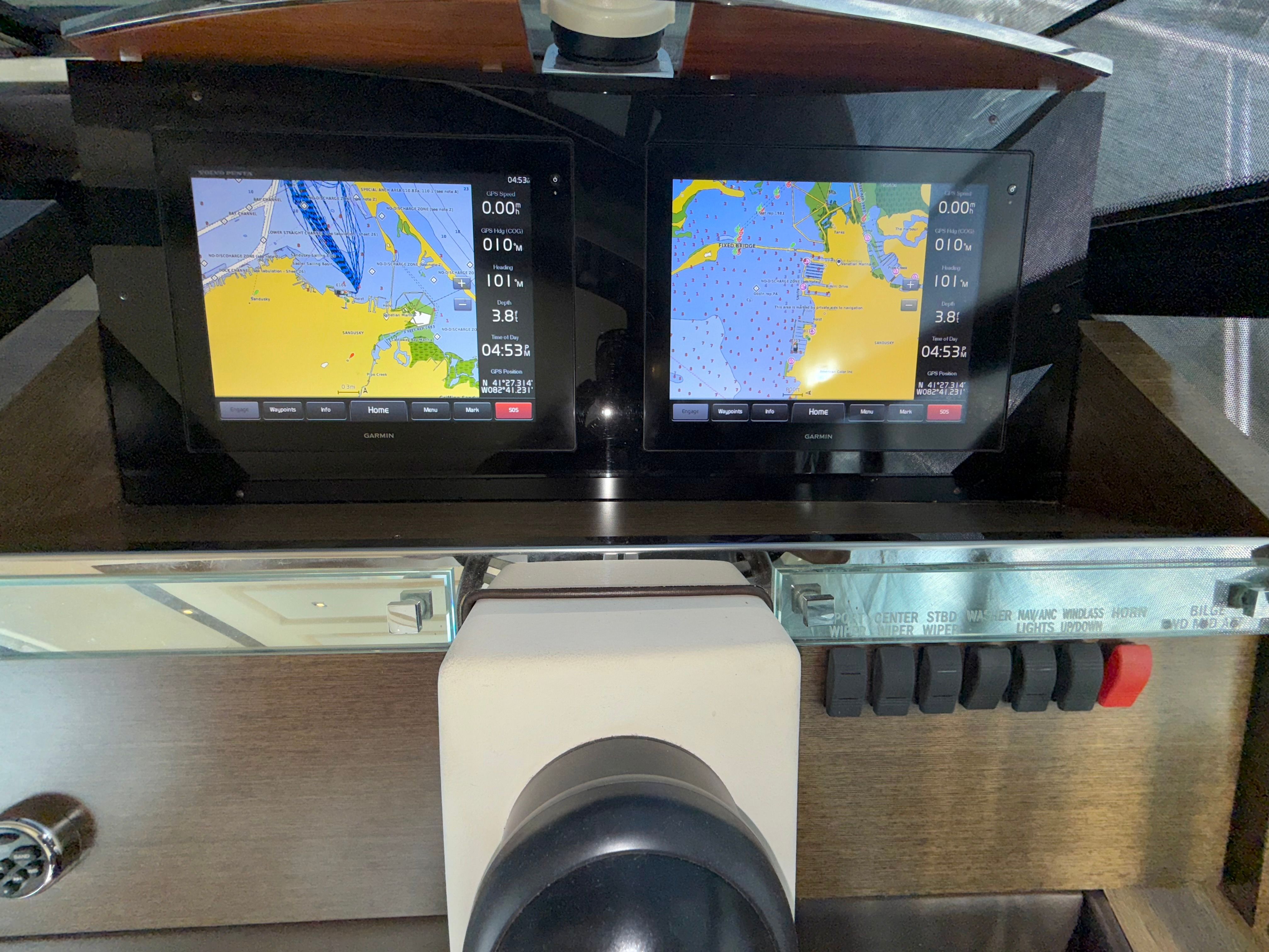 2014 Tiara Yachts 50 Coupe - 29