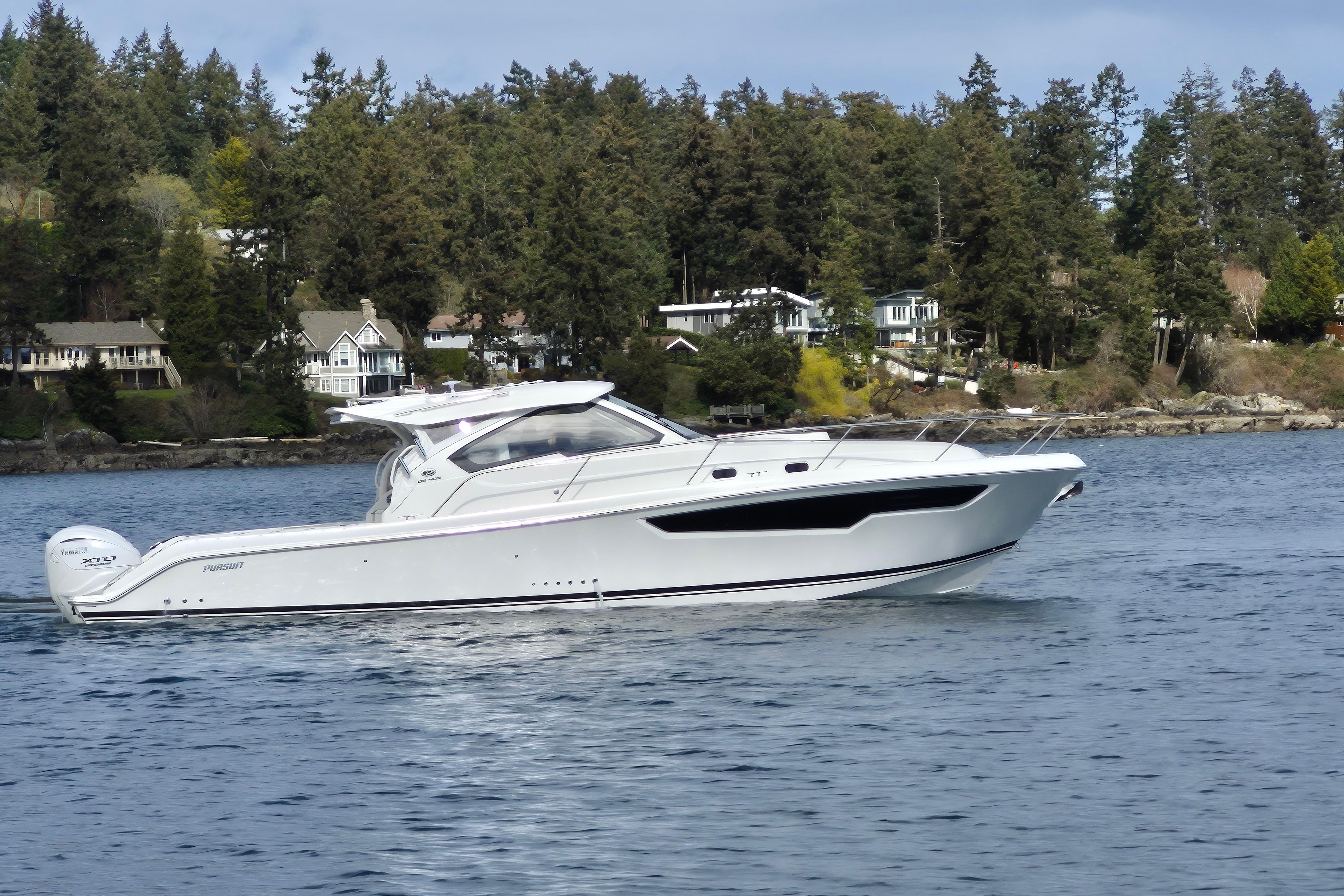 2026 Pursuit OS 405 Offshore
