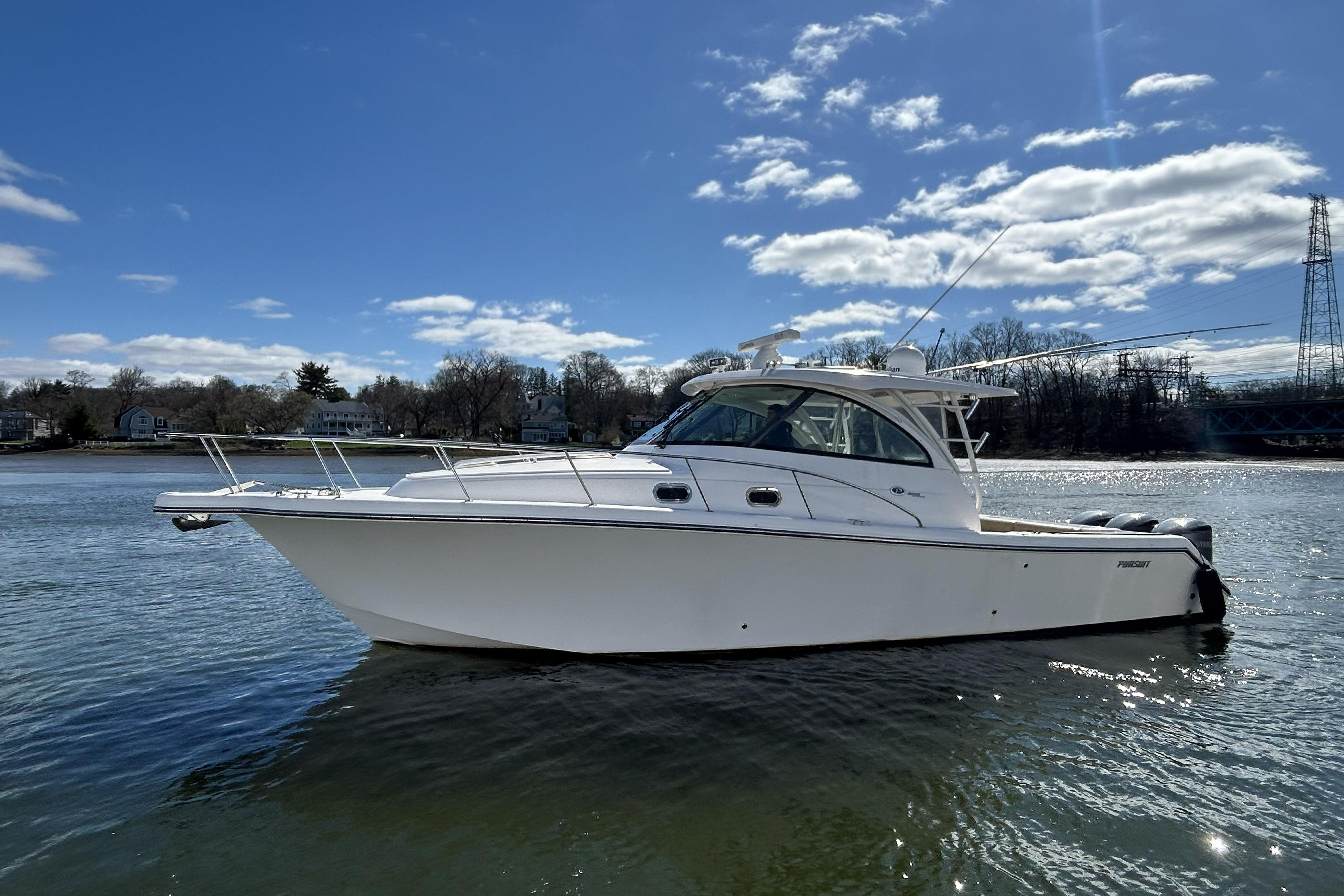 2018 Pursuit OS 385 Offshore