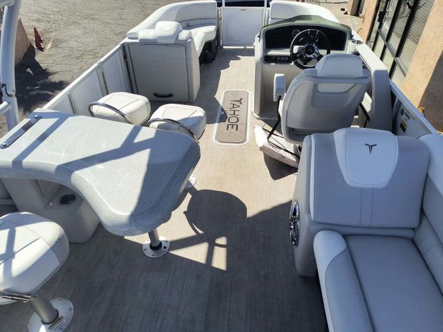 2025 Tahoe LTZ Entertainer 25 FT - 17