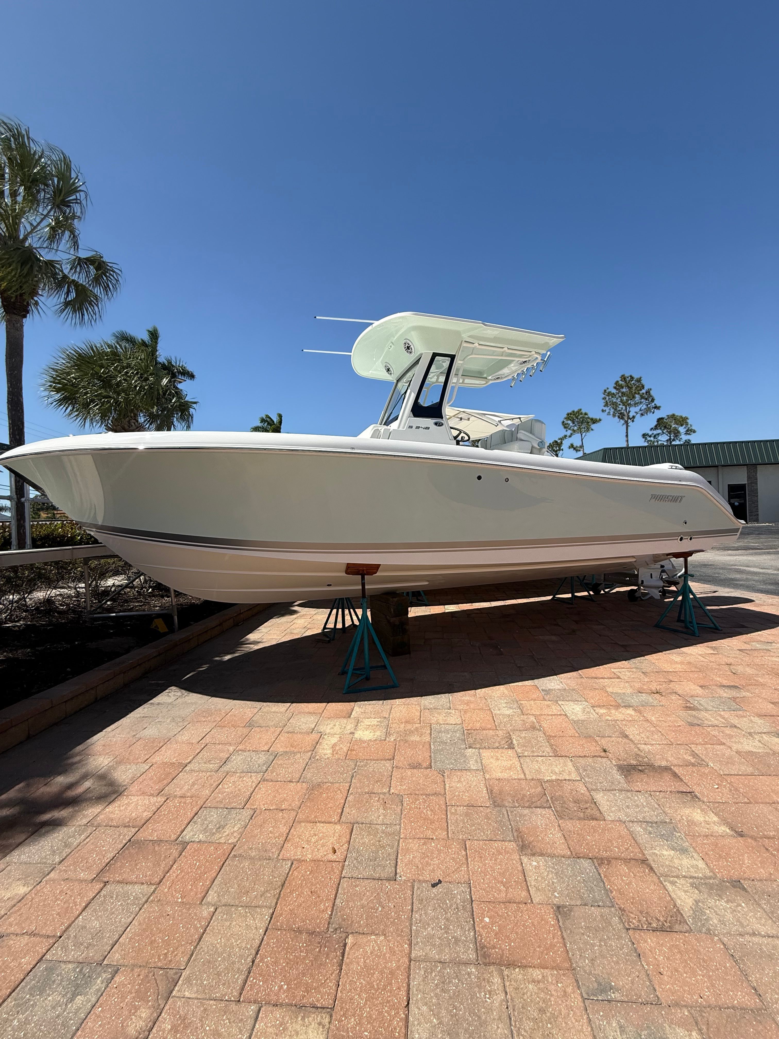2026 Pursuit S 248 Sport