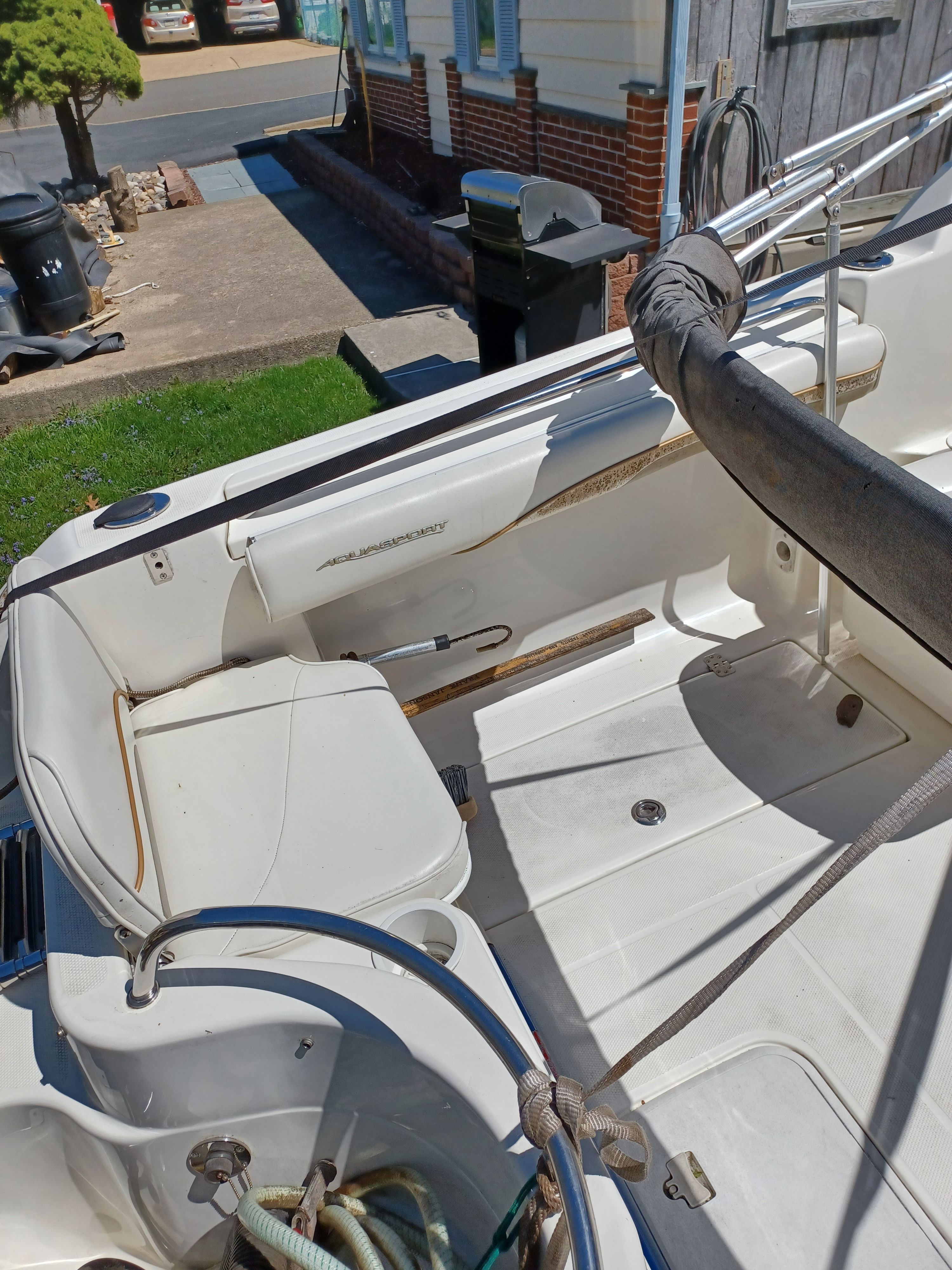 2003 Aquasport 215 Osprey Sport