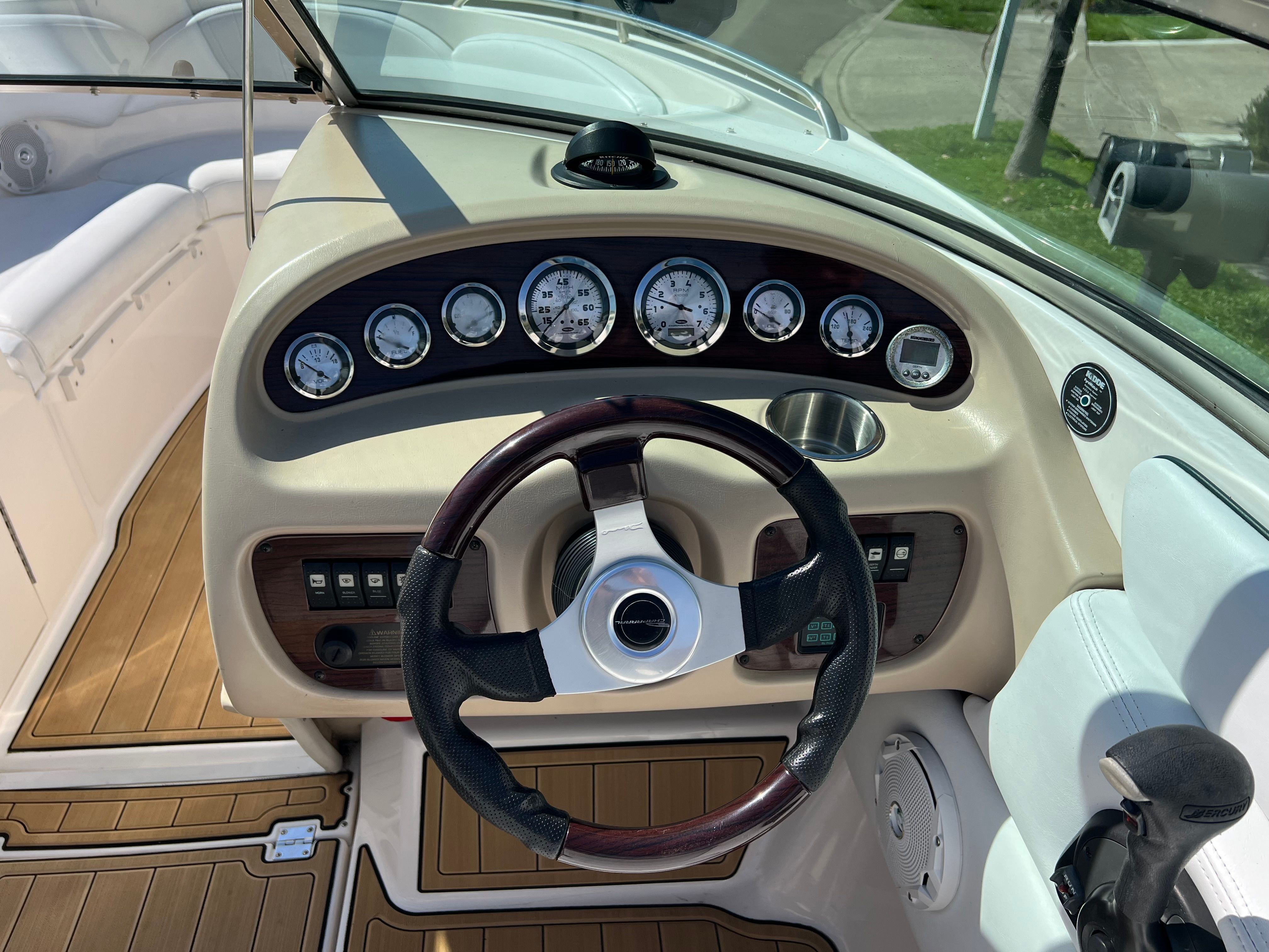 2001 Chaparral 216 SSi - 11