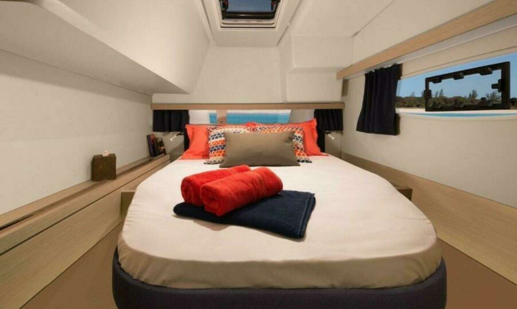 2019 Fountaine Pajot Lucia - Image 7