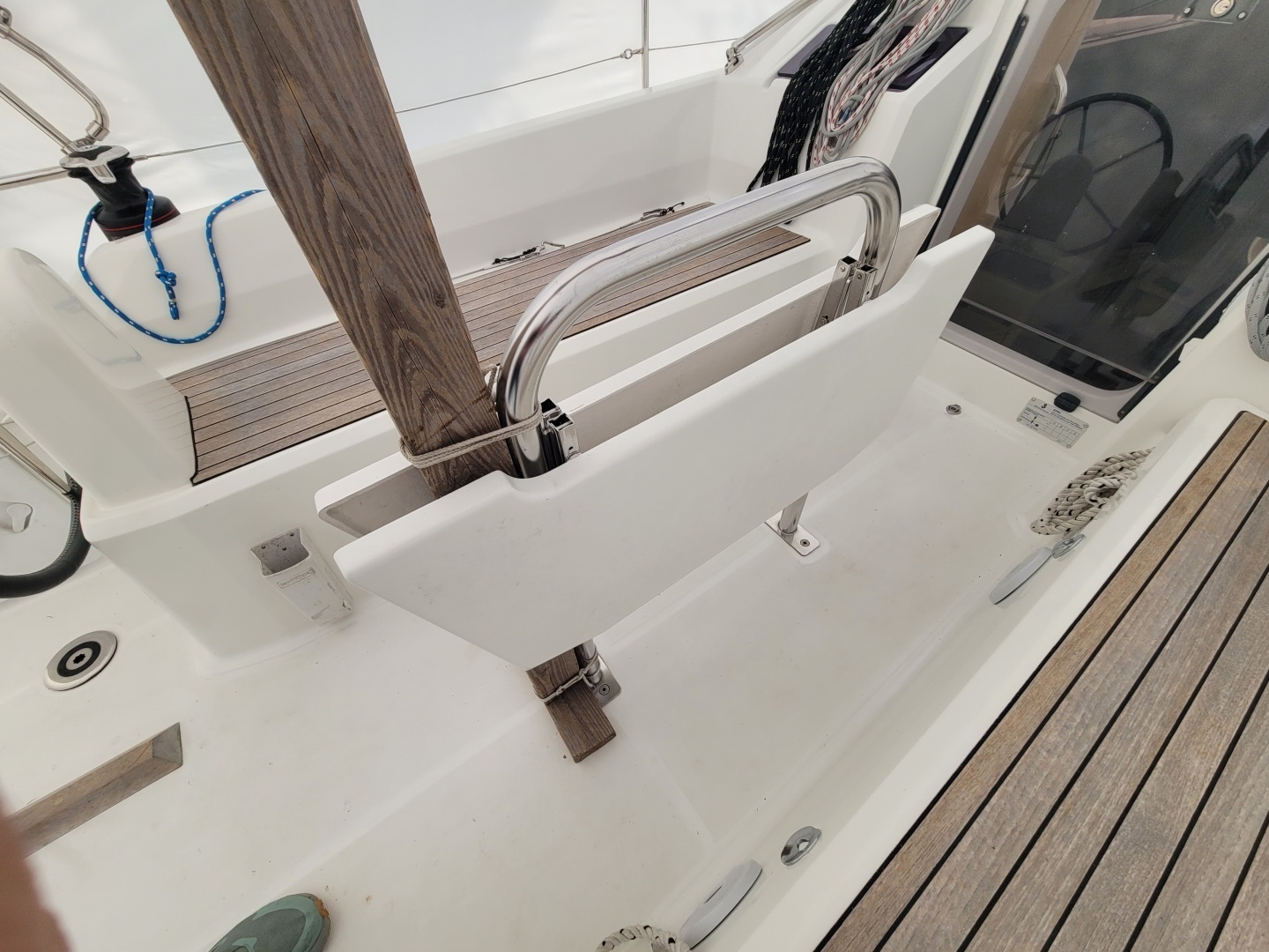 2020 Beneteau 30.1 - Image 14