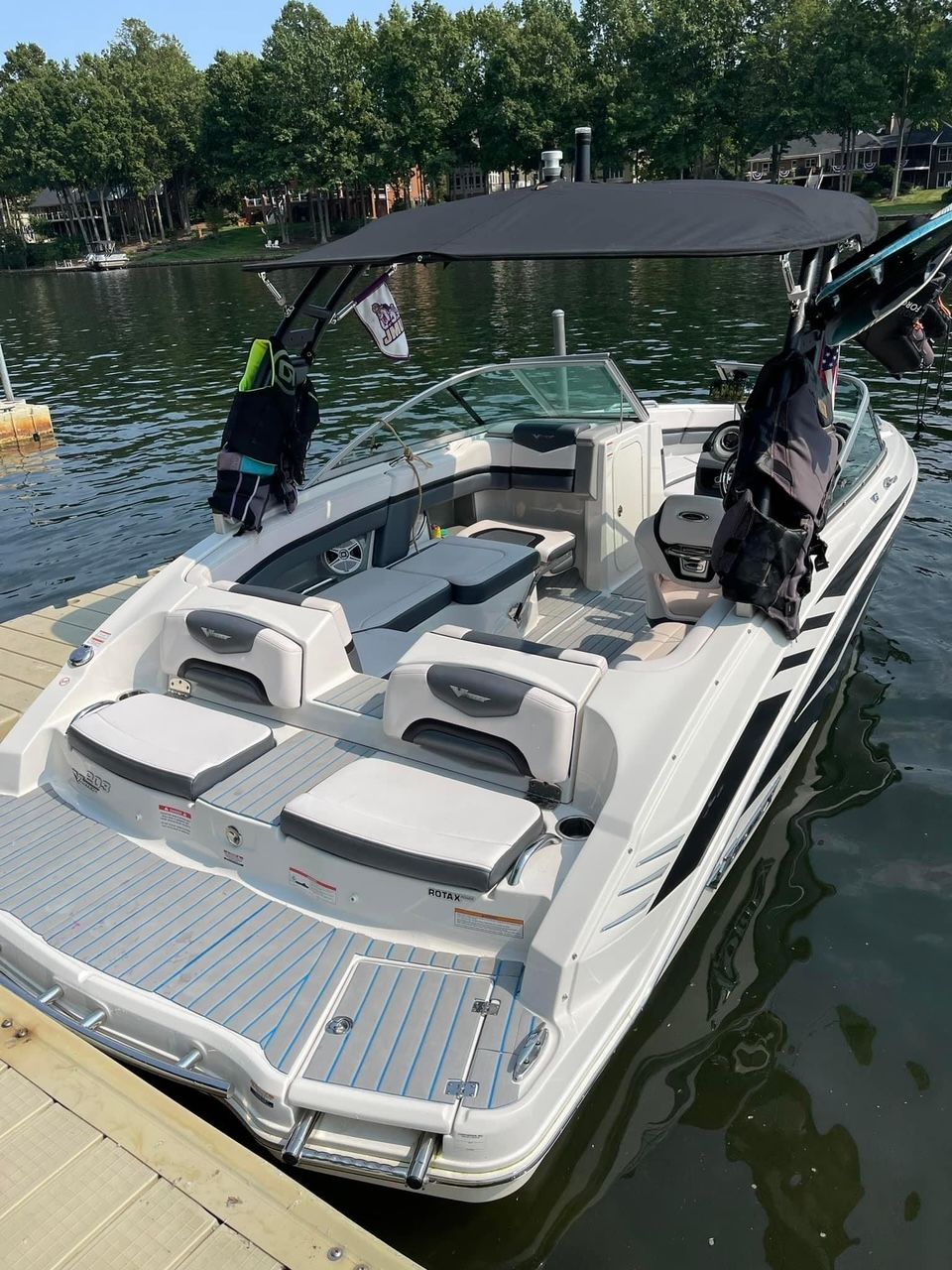 2019 Chaparral Vortex 203 - 8