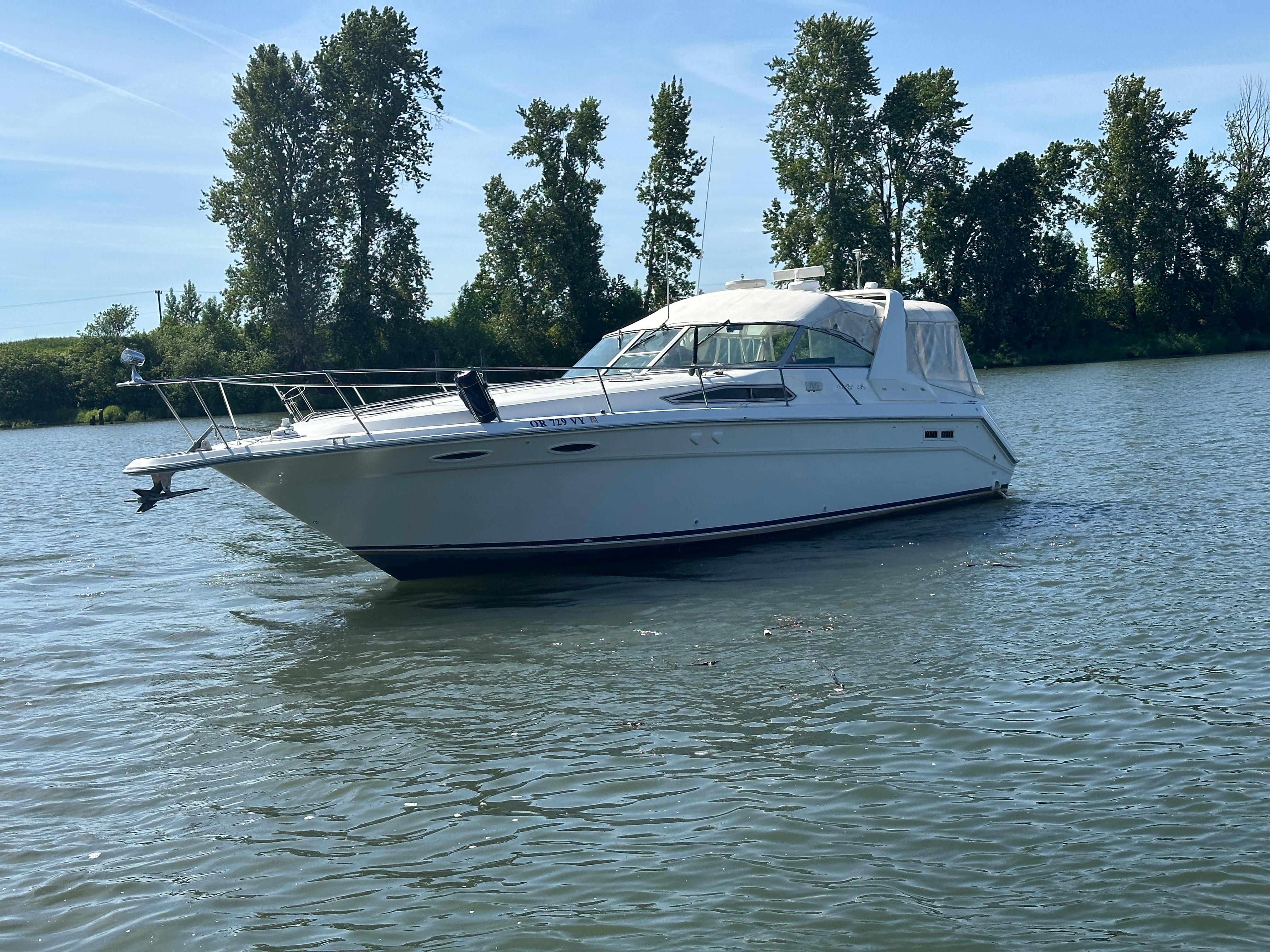 1993 Sea Ray Sundancer 370