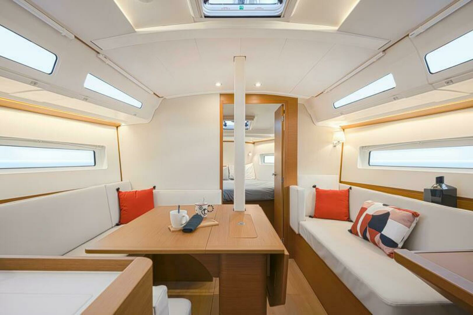 2026 Jeanneau Sun Odyssey 380 - Image 10