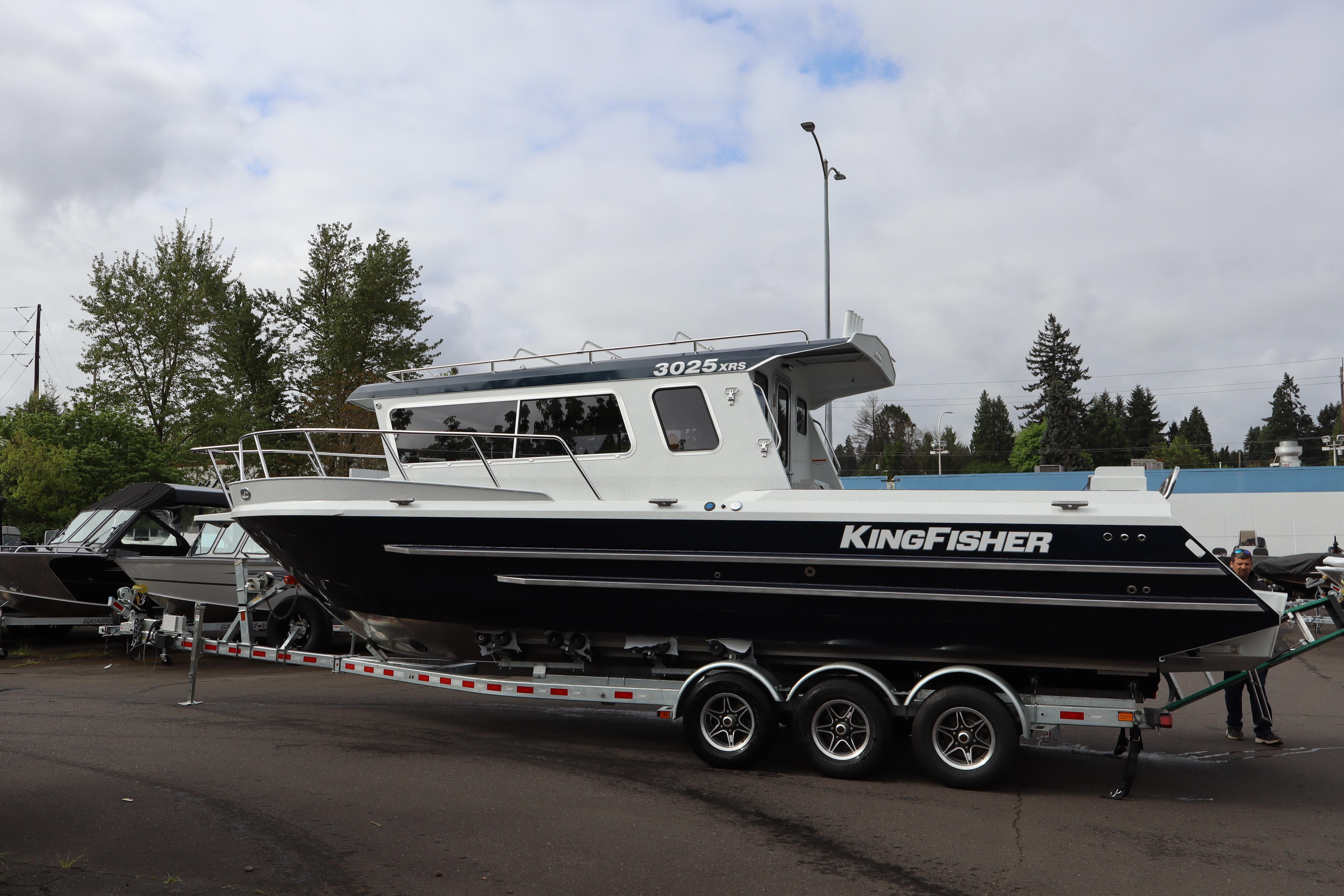 2026 KingFisher 3025 XRS