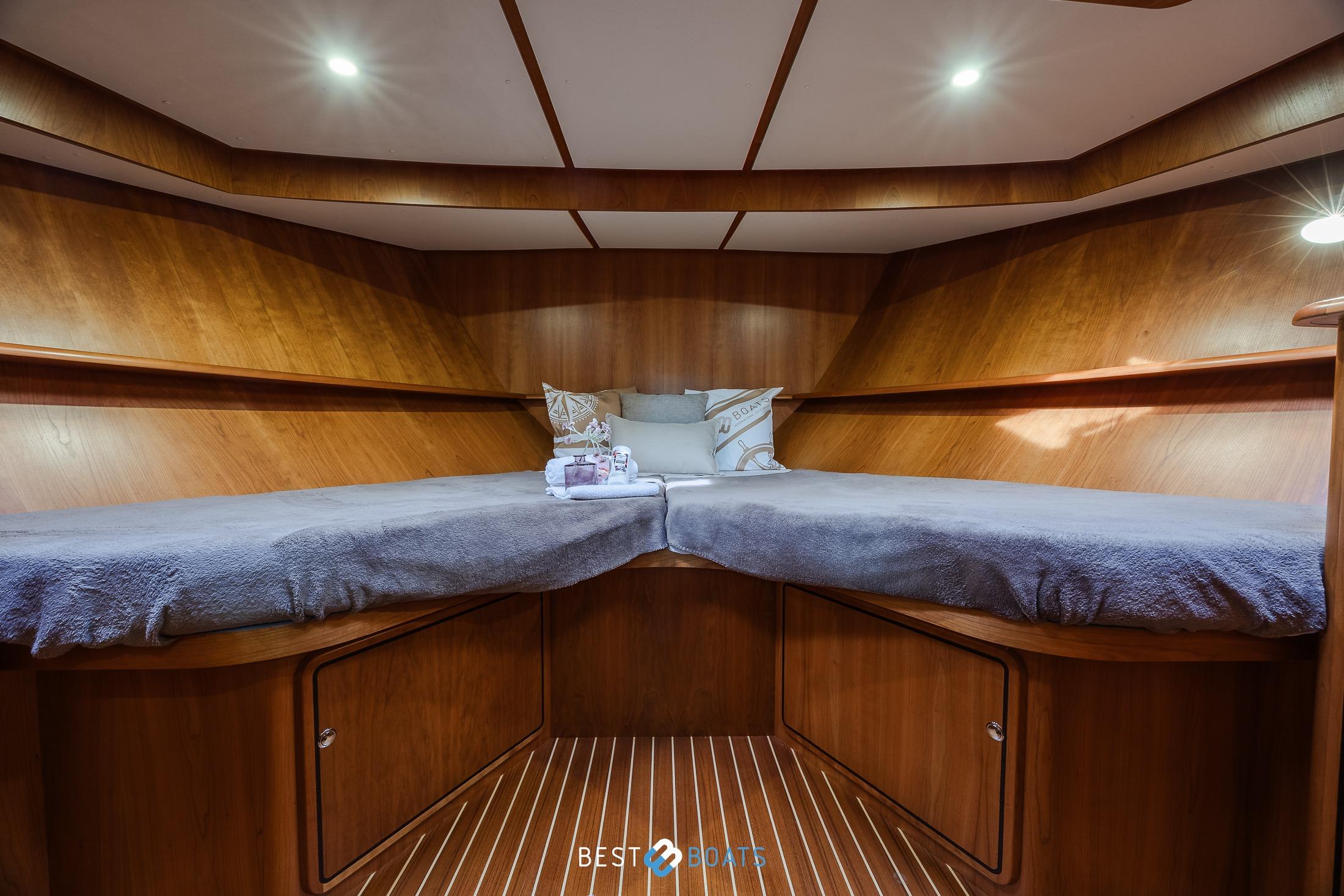 Luxurious cabin interior of 2010 Linssen Grand Sturdy 470 AC Mark II Twin yacht.