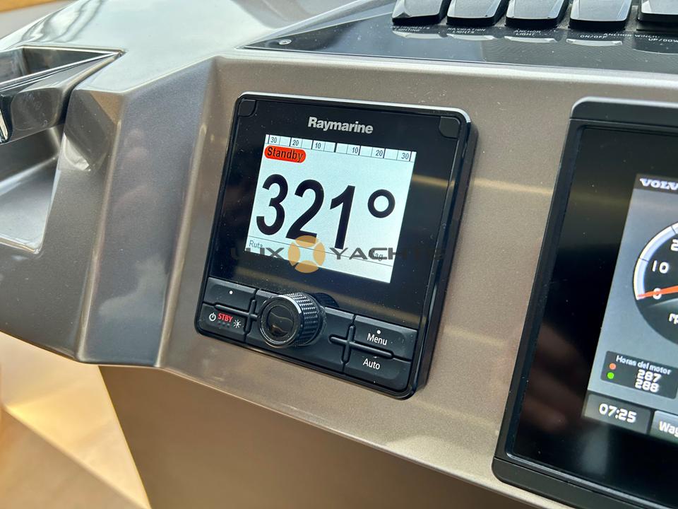 Raymarine navigation display on 2021 Galeon 400 Fly yacht, showing 321-degree heading.