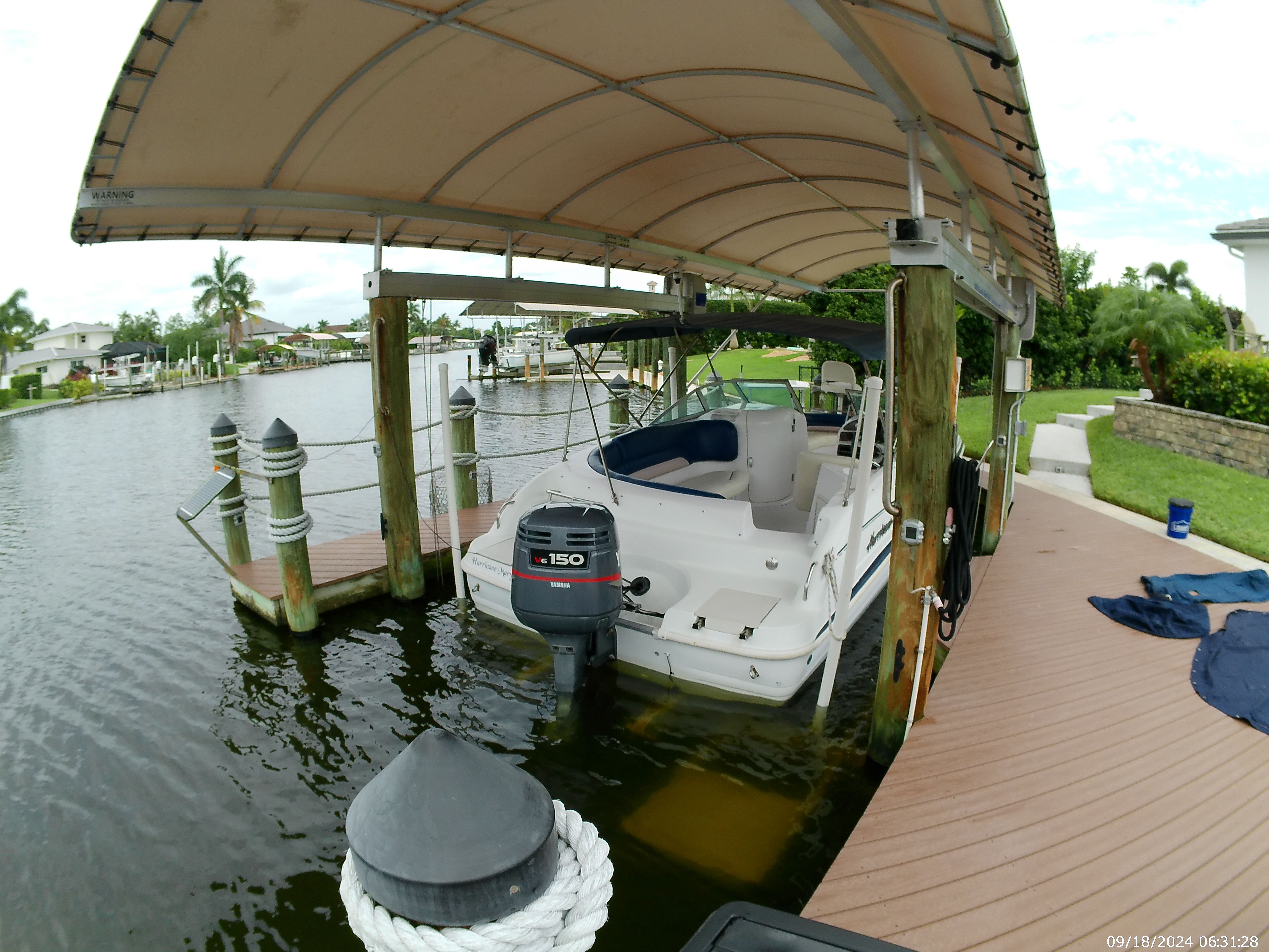 2000 Godfrey / Hurricane Sundeck 237 I/O - 3