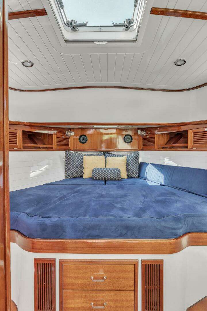2007 Gorbon 40 - Image 36