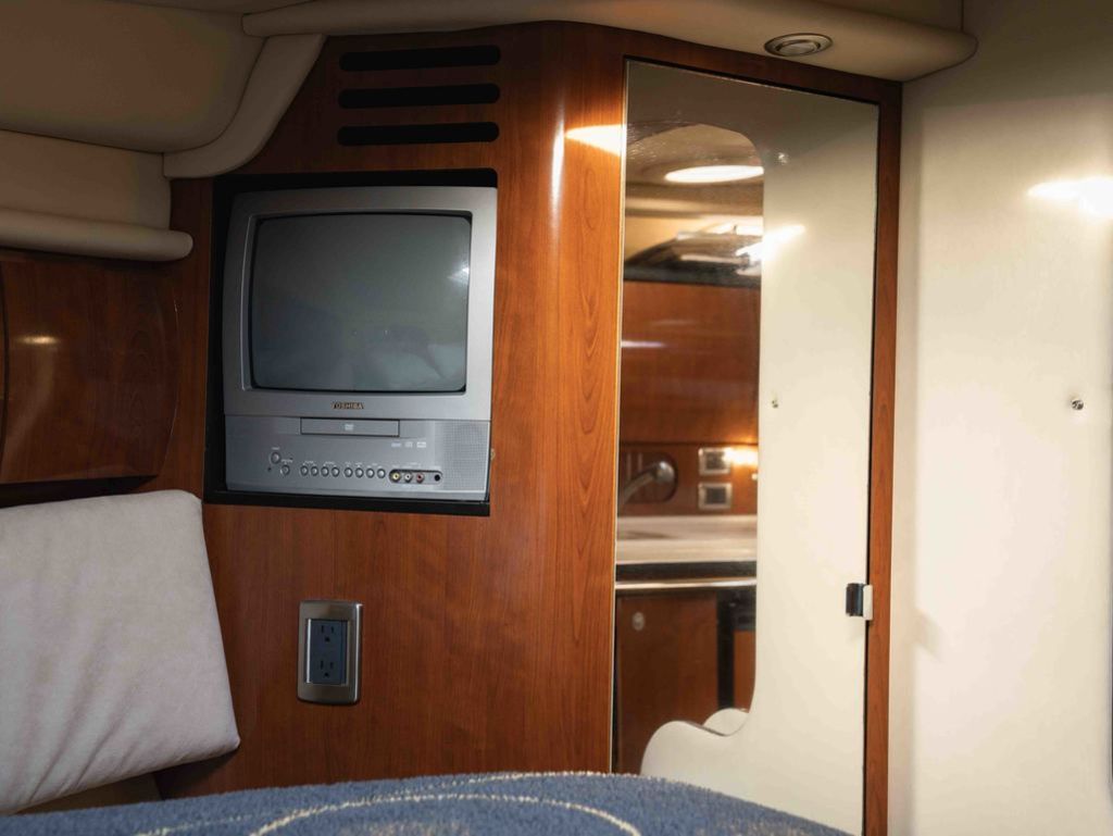 2004 Sea Ray 360 Sundancer - 17