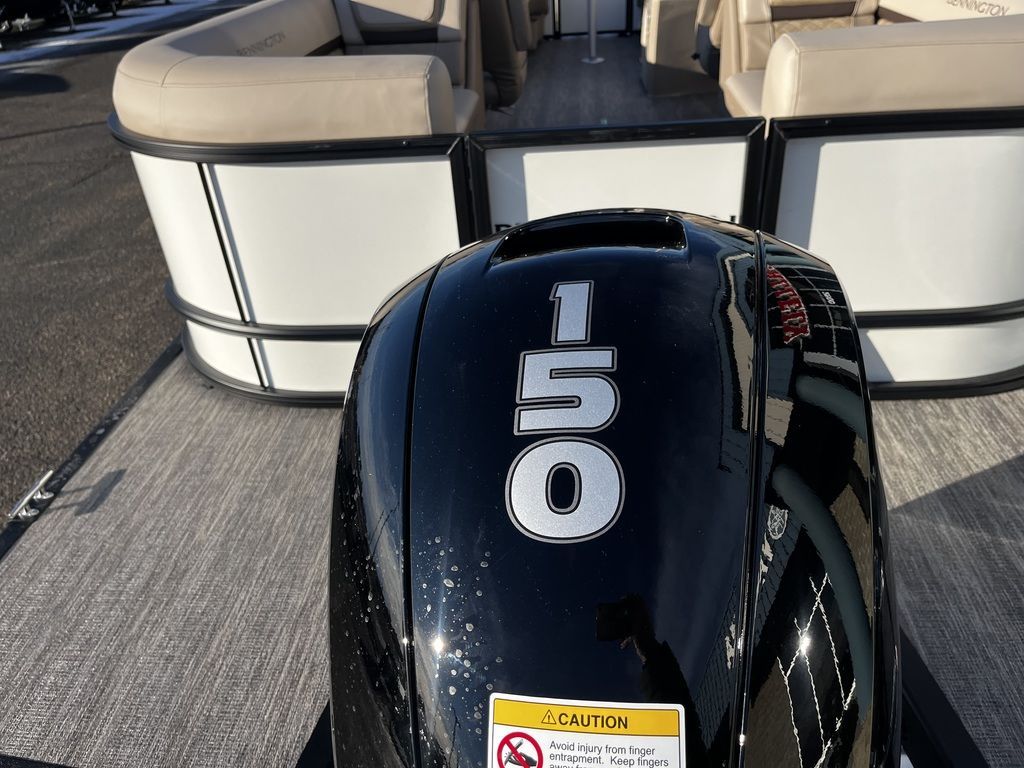 2026 Bennington 22 S STERN RADIUS - QUAD BENCH - 12