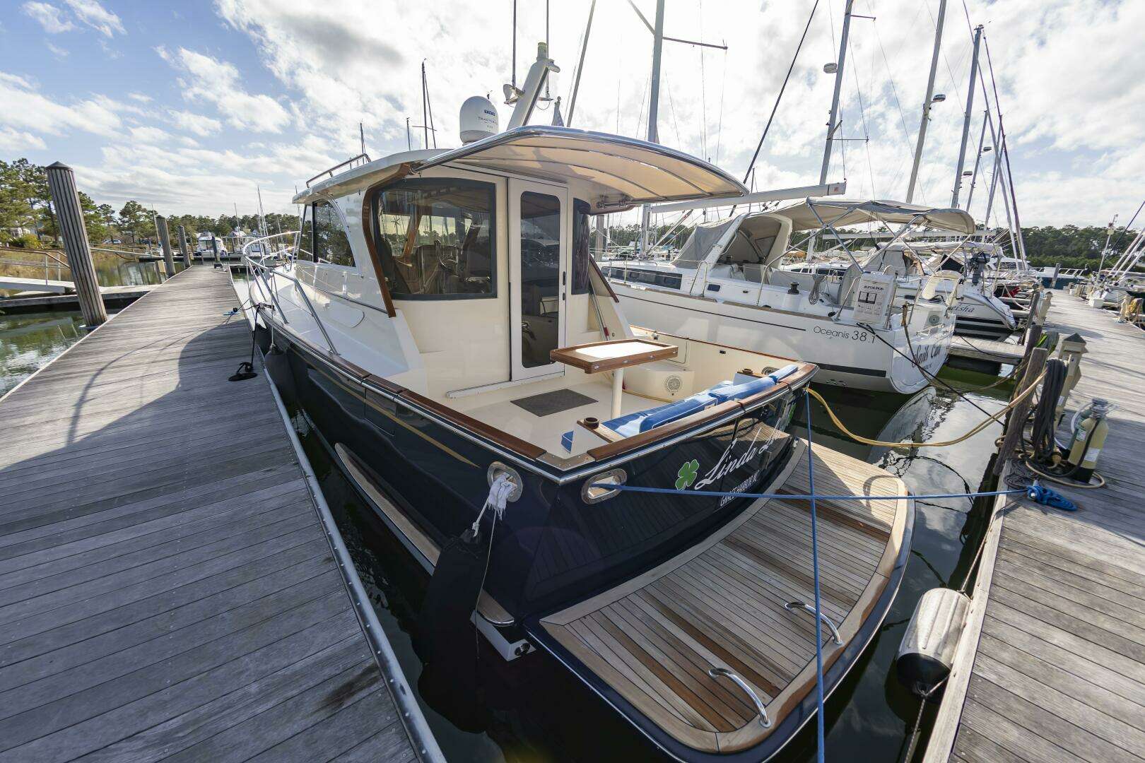 2018 Legacy 36 - Image 9