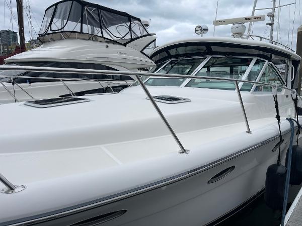 2003 Tiara Yachts 3500 Open - 58