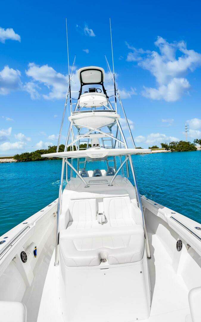 2018 Regulator 41 Center Console - Image 35