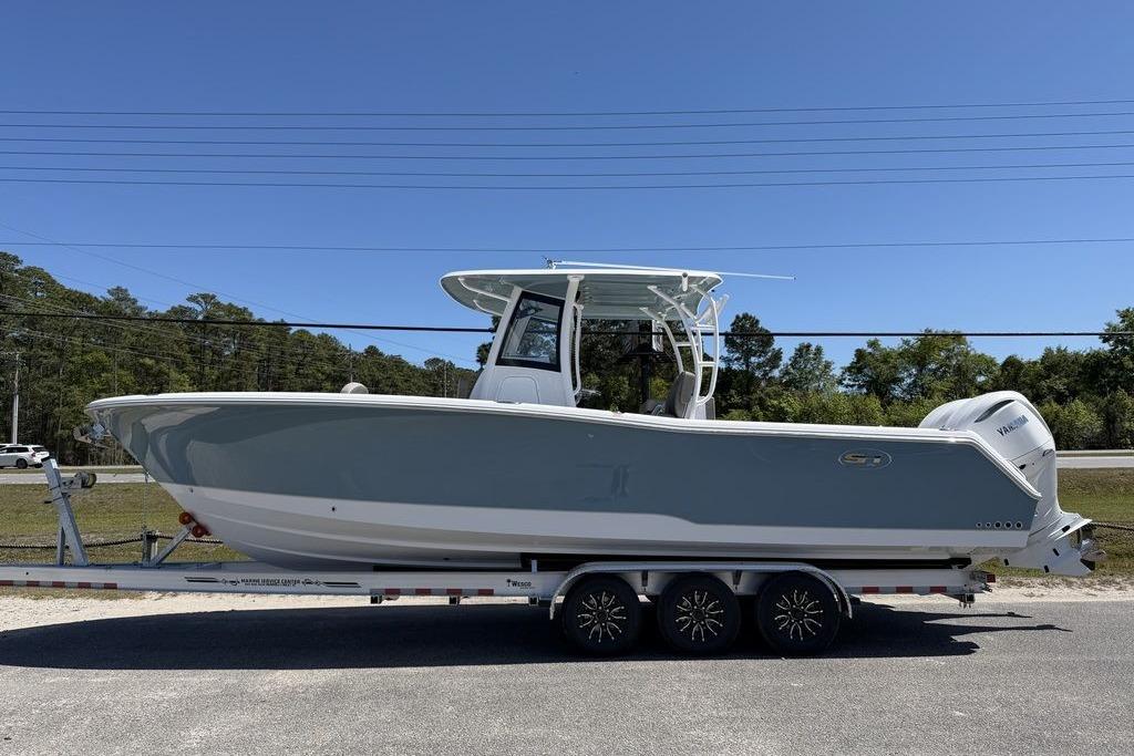 2026 Sea Hunt Gamefish 30 Forward Seating
