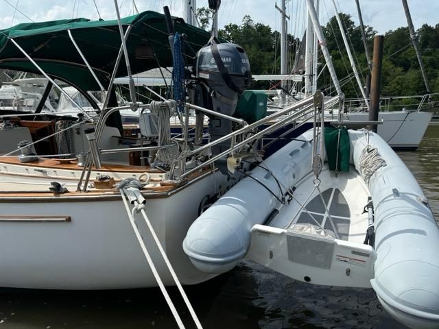 1988 Island Packet 38 - 9