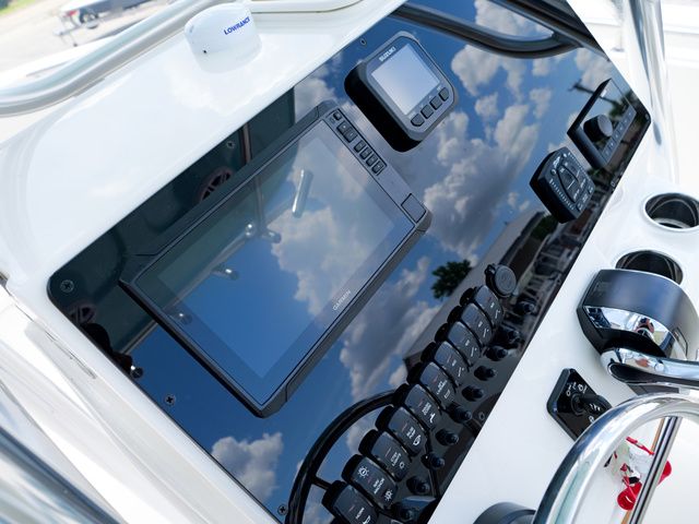 2027 Bulls Bay 230 Center Console - 3